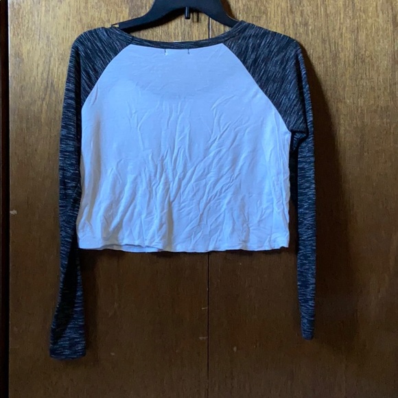 Crop Top - Picture 2 of 3